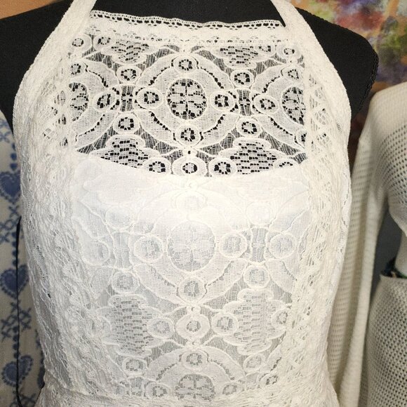 NWT- White Lace Halter Style Top-Nanette Lepore - Picture 2 of 6